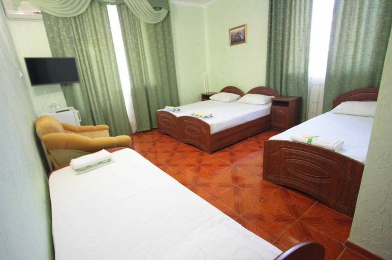 Четырехместный «Люкс» с балконом