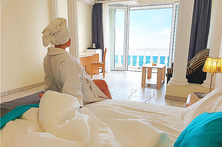 Номер 3 делюкс с балконом и видом на море