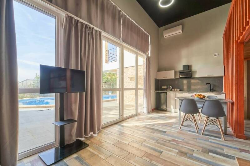 Четырехместный номер «Комфорт двухуровневый»