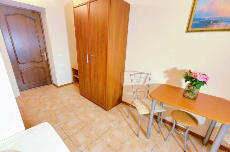 3х местный стандарт с французским балконом