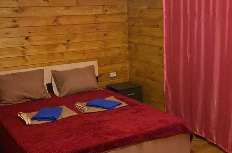 Домик на 3 человека с удобствами и верандой