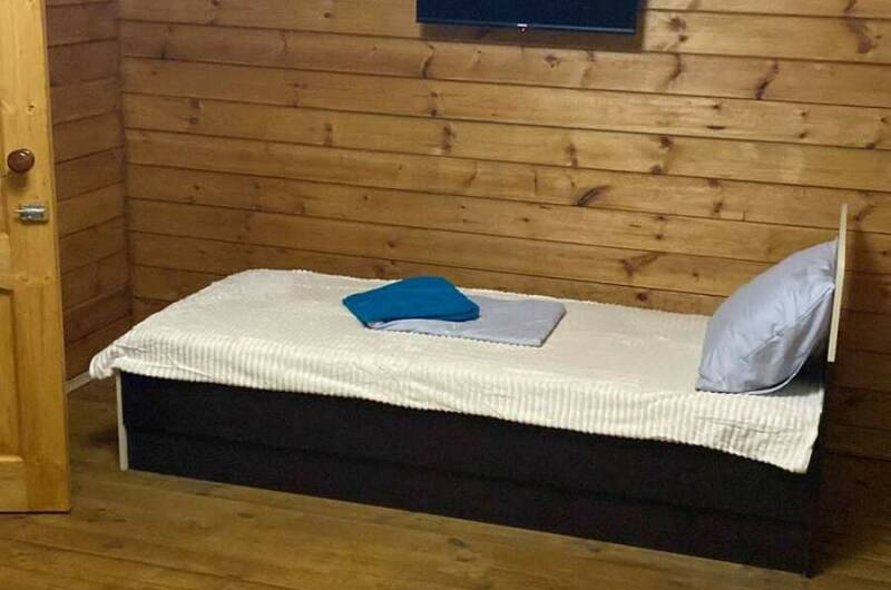 Домик на 3 человека с удобствами и верандой