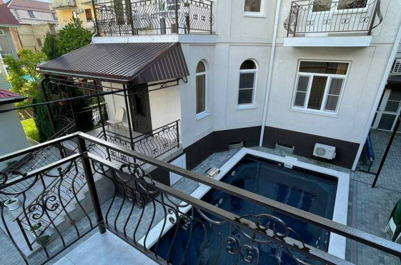 3-х местный номер с балконом — 2 этаж