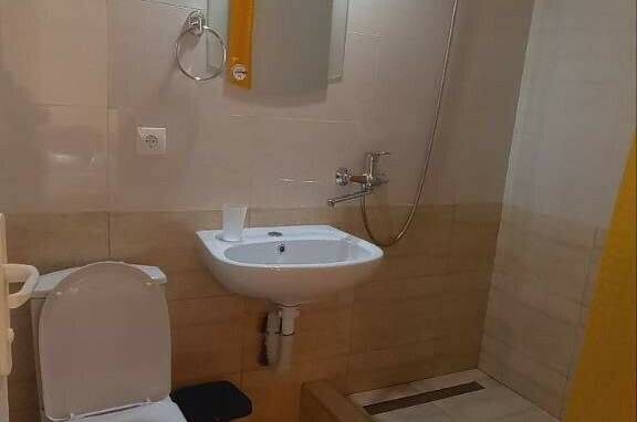 Двухкомнатный с видом на море