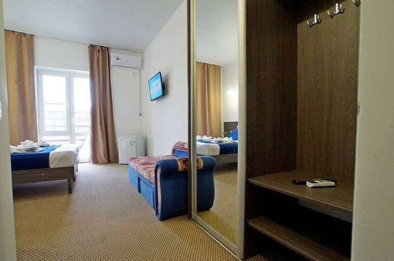 Трехместный стандарт с балконом