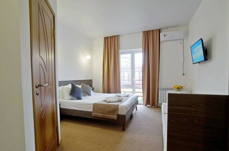 Трехместный стандарт с балконом