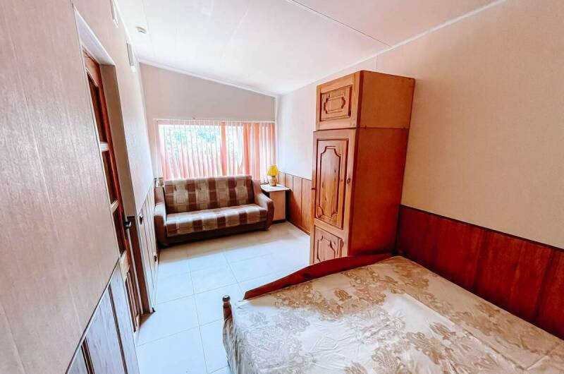 Домик 1-этажный 6-ти местный