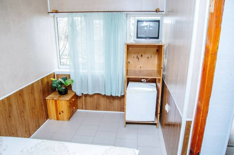 Домик 1-этажный 6-ти местный