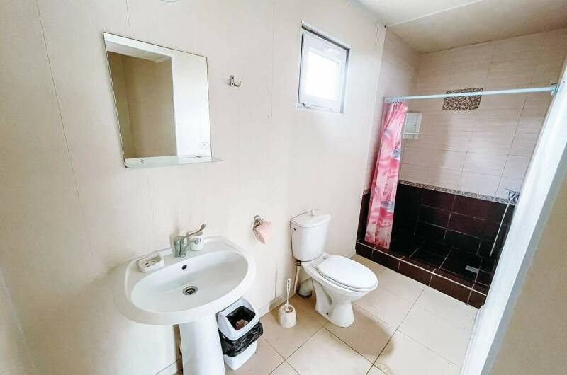 Домик 1-этажный 6-ти местный