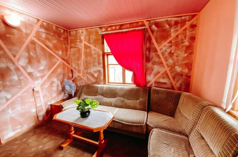 4-х комнатный 8-местный домик со своим двором