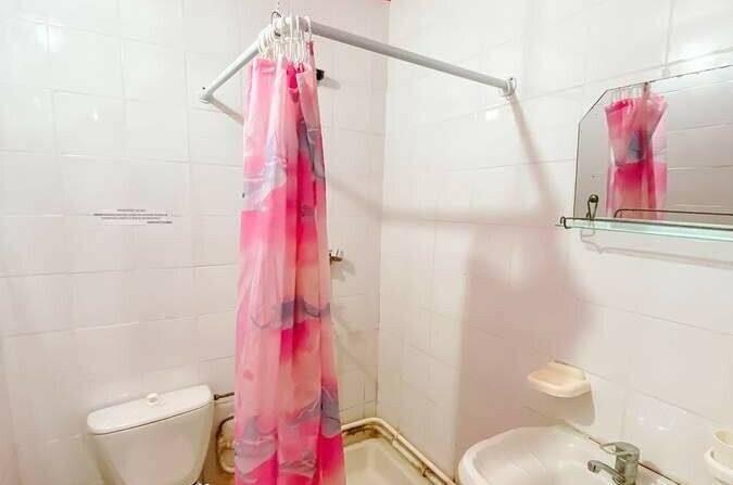 4-х комнатный 8-местный домик со своим двором