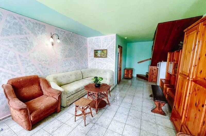 2-х этажный таунхаус 3-х комнатный 7-местный