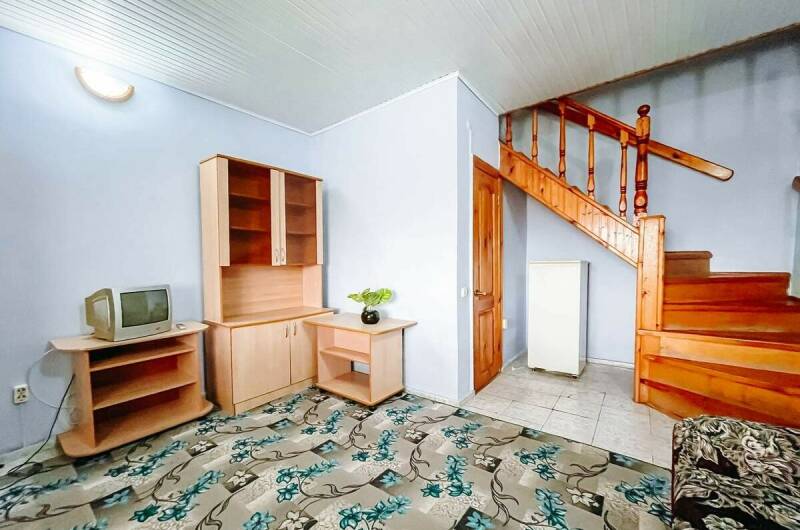 2-х этажный таунхаус с видом во двор 6-местный