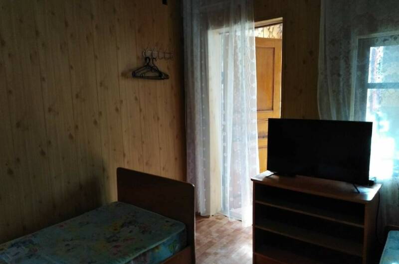 Трехместный номер с кондиционером и кухней