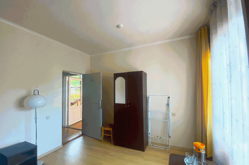 Трёхместный «Стандарт» с доп. местом и балконом