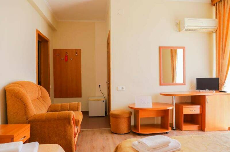 Трёхместный номер «Комфорт»