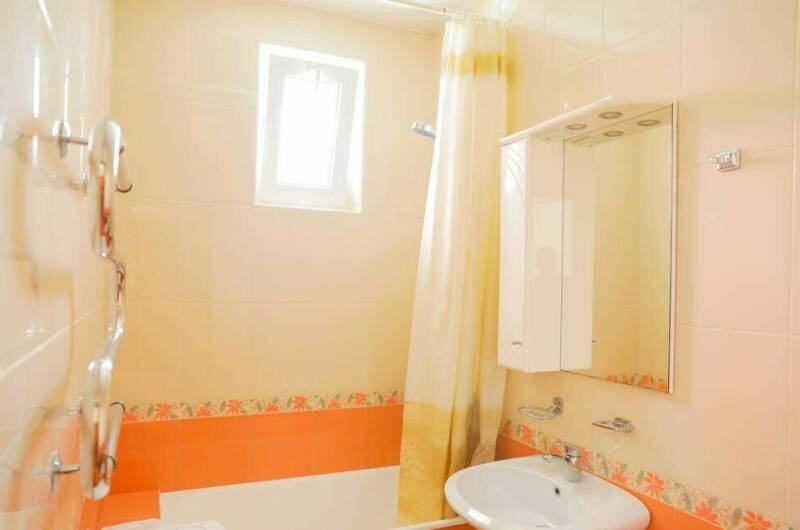 Студия с кухней