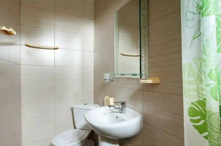 Апартаменты с кухней (3 номера и прихожая)