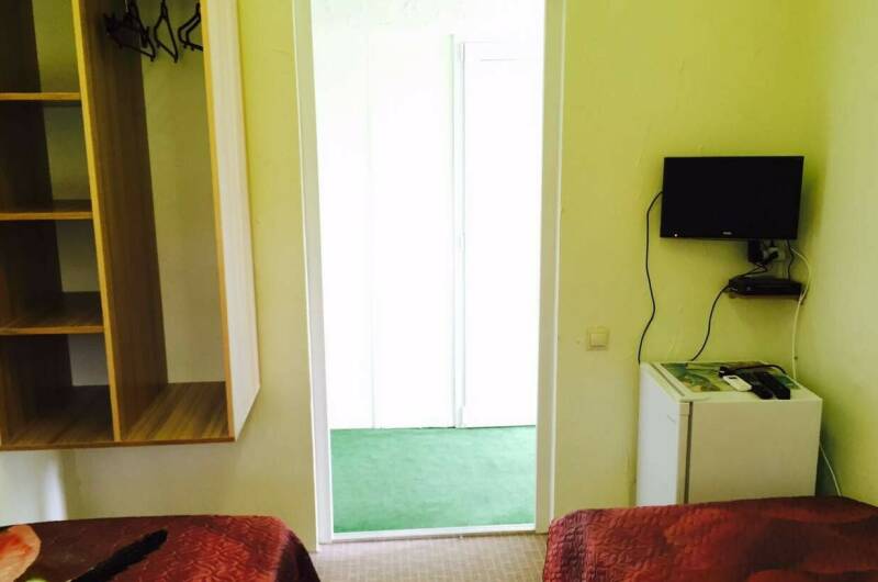 «Эконом» 2-х местный (разд. кровати, с/у на улице)