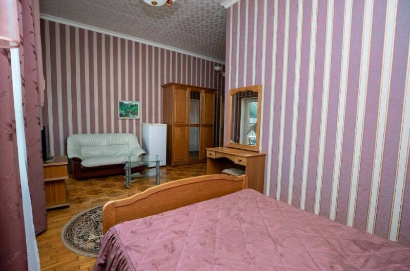 3-х местный номер с джакузи и балконом (6)