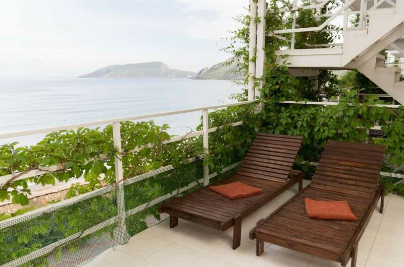 Апартаменты семейные (вид на море)