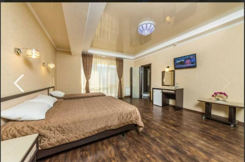 Полулюкс 4-х местный