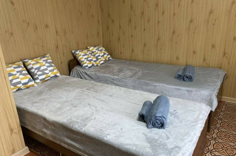 Двухместный Желтый «Эконом» с доп. местом