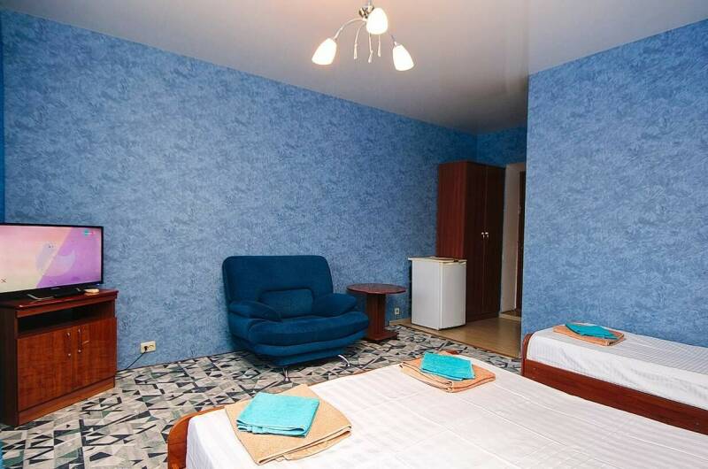 Трёхместный «Люкс» с балконом и без балкона