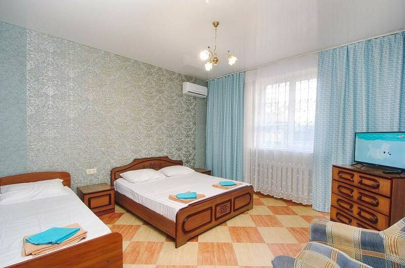 Трёхместный «Люкс» с балконом и без балкона