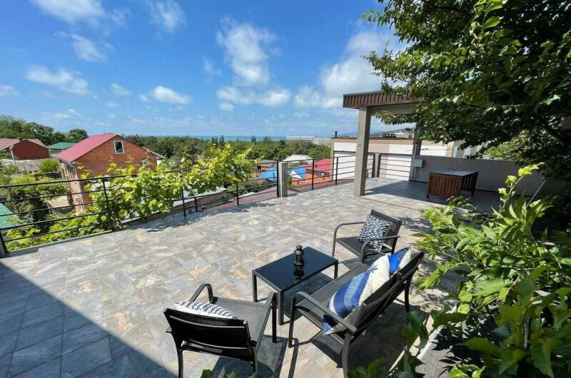 Апартаменты «Восьмиместный с терассой»