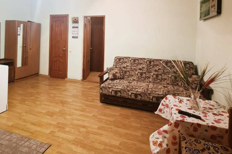 Двухкомнатная квартира с кухней