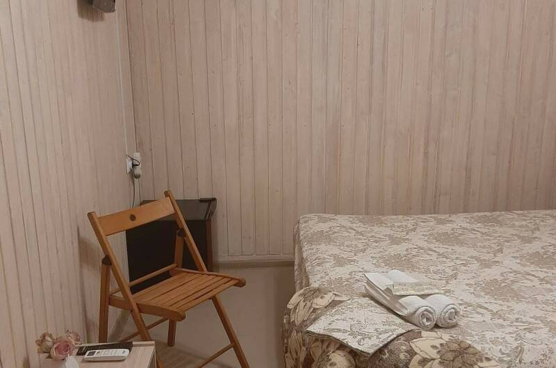 Номер стандарт для двоих в коттедже