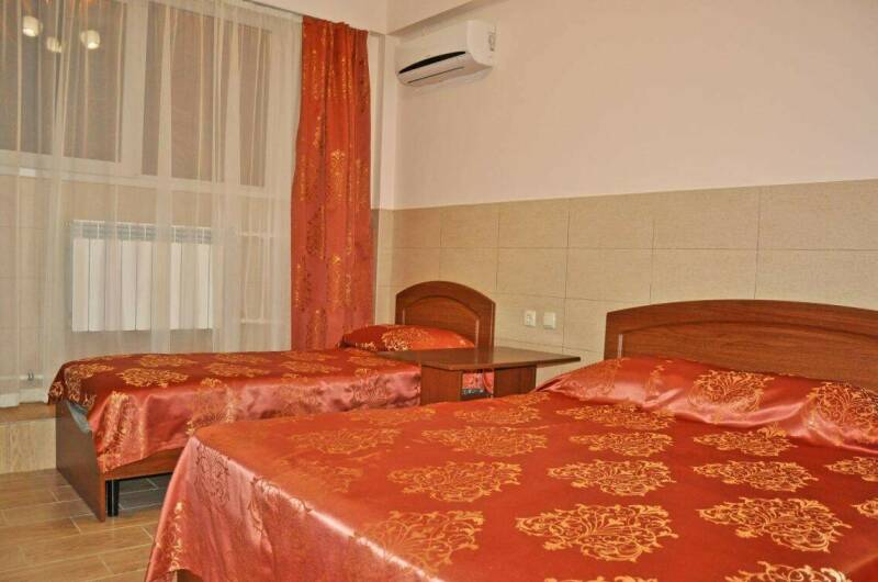 3-х местный номер в полуцокольном этаже