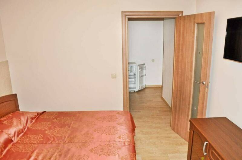 3-х местный номер в полуцокольном этаже