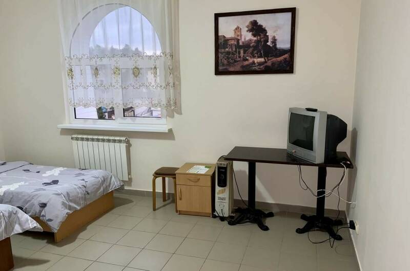 Трехместный «Стандарт» с санузлом на этаже