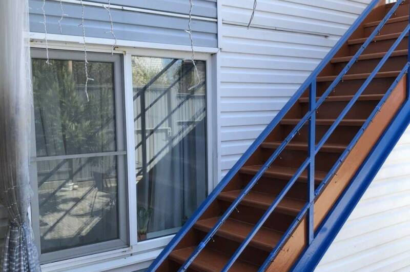 Номер 1 с отдельным входом и лоджией