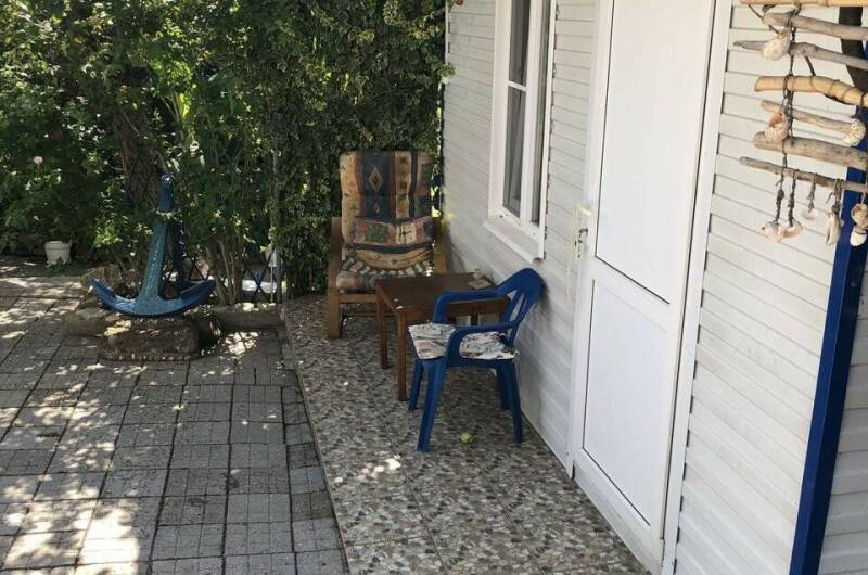 Однокомнатный двухместный домик с холодильником