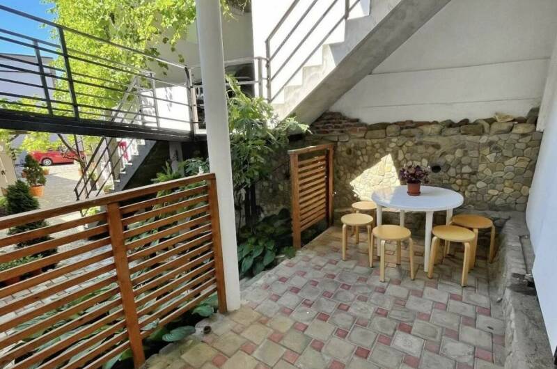 Номер на семью 2 комнаты 1й этаж