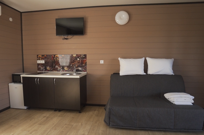 Улучшенная 6ти местная студия с мини-кухней (к1)