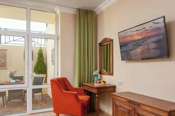 Трехместный «Комфорт» с террасой или балконом