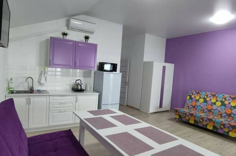 Апартаменты, панорамный вид на море «Фиолетовый»