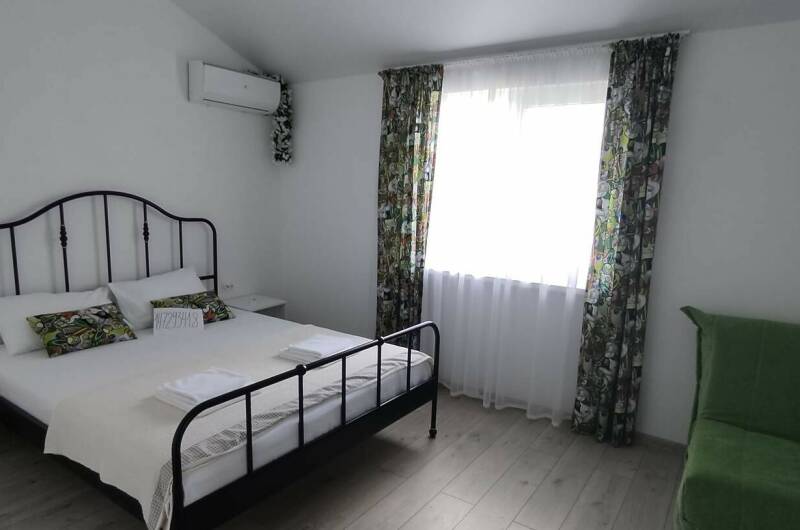 «Люкс» с панорамным видом на море «Зеленый»