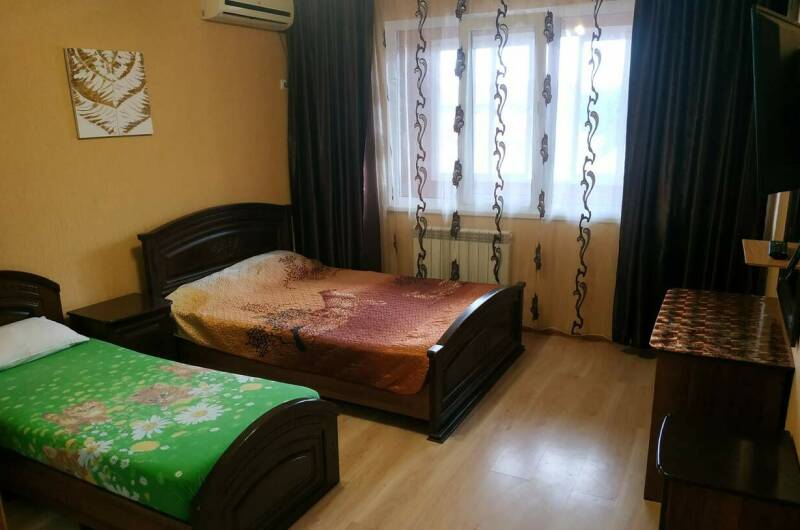 Трёхместный «Стандарт» с балконом