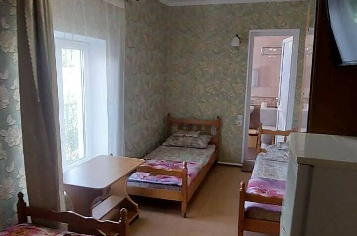 Трехместная комната с удобствами