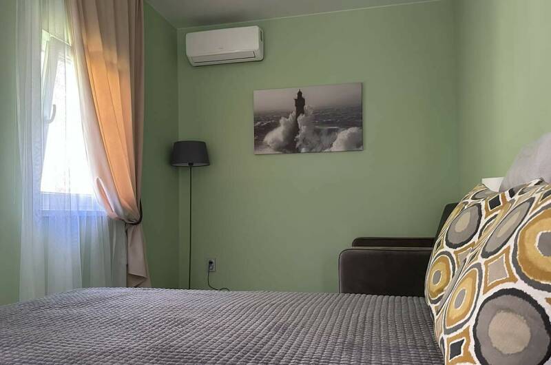 Номер с удобствами «Маяк» на 2−3 человека