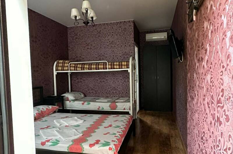 Четырехместный номер «Дом у моря» центр Адлера