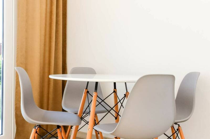 Большой номер с разделенными зонами и кухней