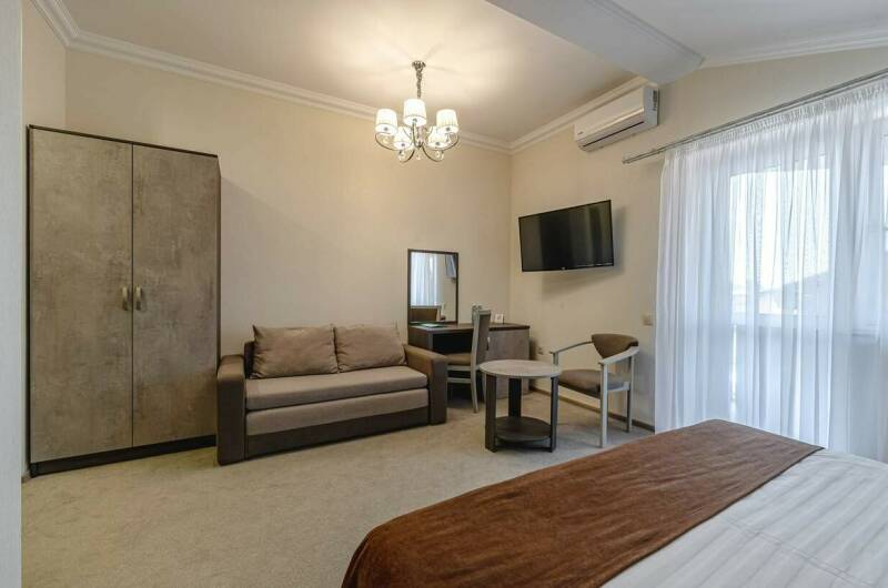 4х местный «Комфорт» с французским балконом