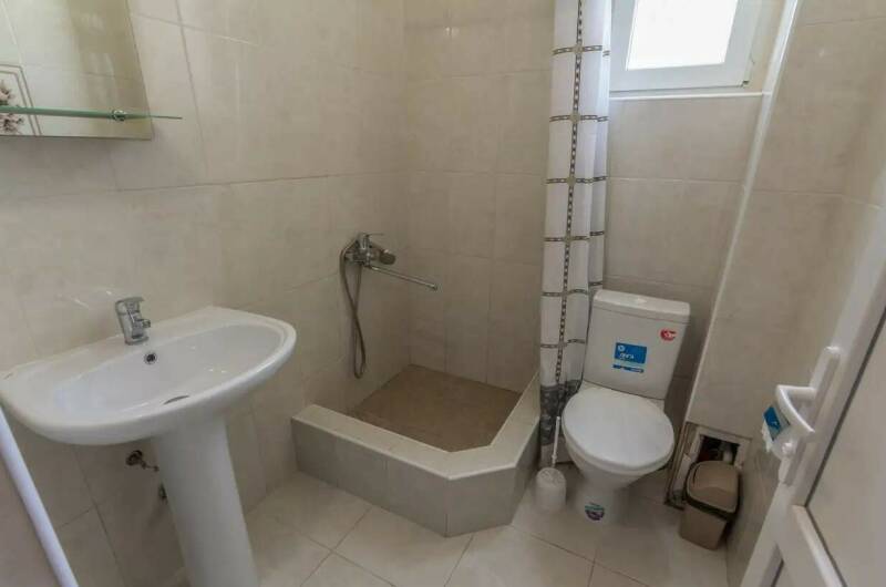 Трехместный номер с балконом