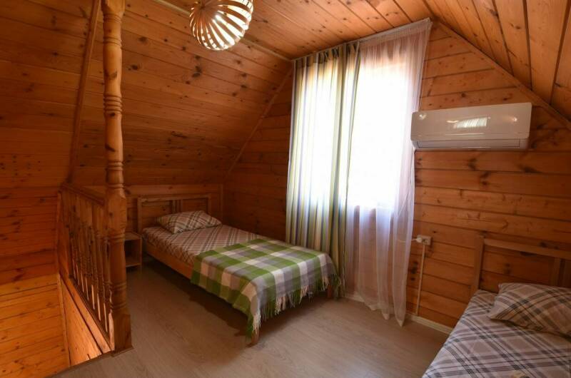 Дом со своим двором